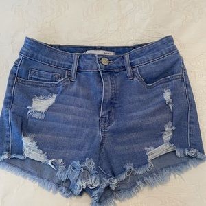 Klique B shorts low rise